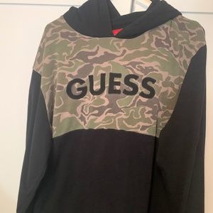 Used Camo Guess Hoodie